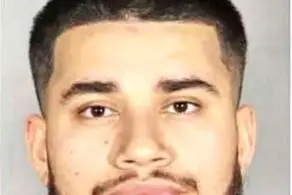 تجاوز راننده بی رحم تحویل کالا به زن جوان و دختر 14 ساله اش