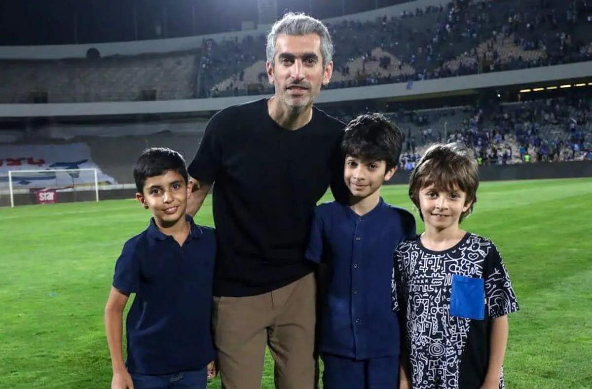 ببینید جشن متفاوت پدرفرزندی مجتبی جباری در ورزشگاه آزادی