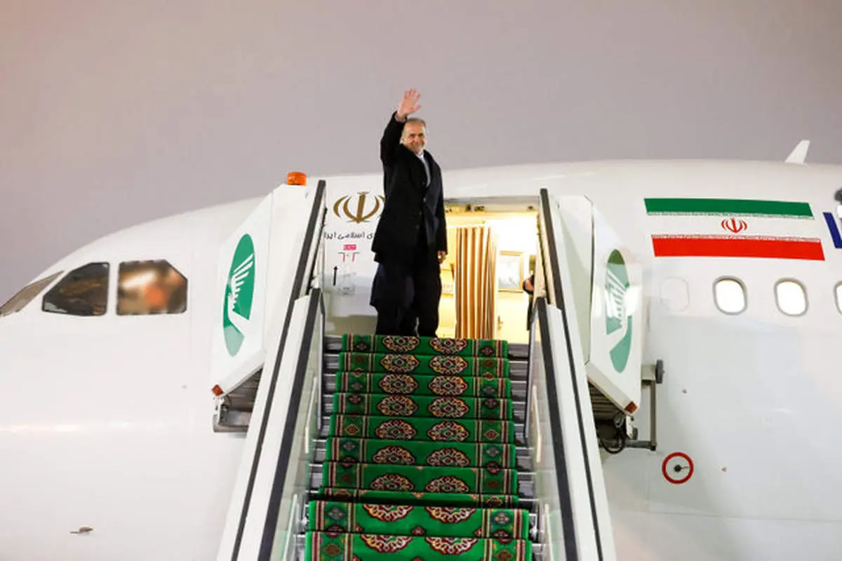 پزشکیان عازم تهران شد 