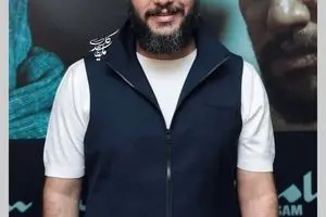  وداع جانسوز جواد عزتی و عباس جمشیدی‌فر با محمد کاسبی/ عکس