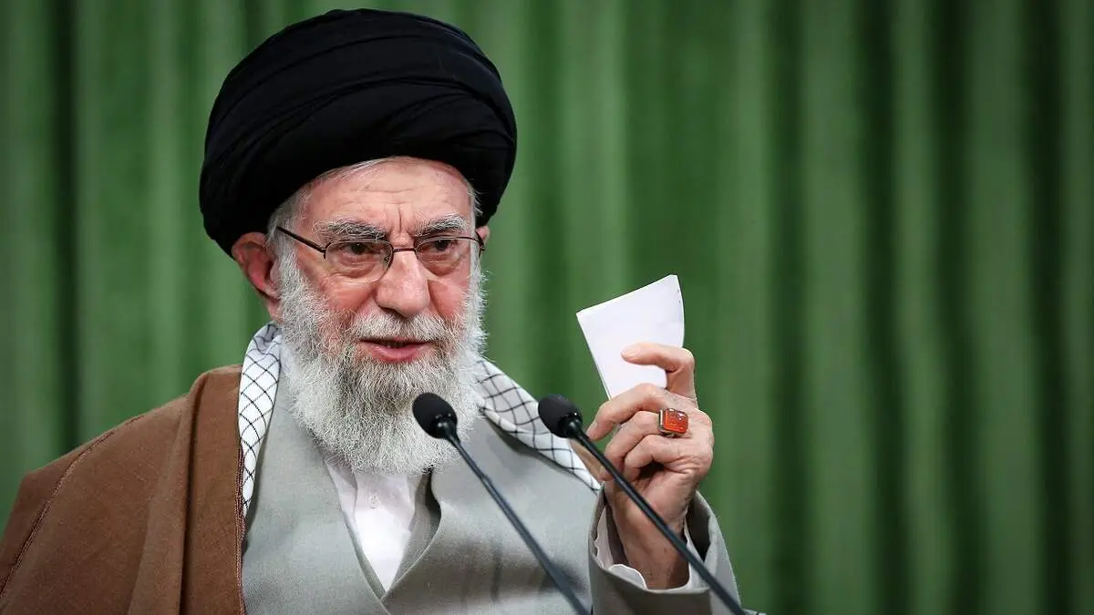 «سه جمله به‌ یادماندنی‌» رهبری در سال ۱۴۰۱| نظرسنجی یک هزار کاربر منتشر شد 