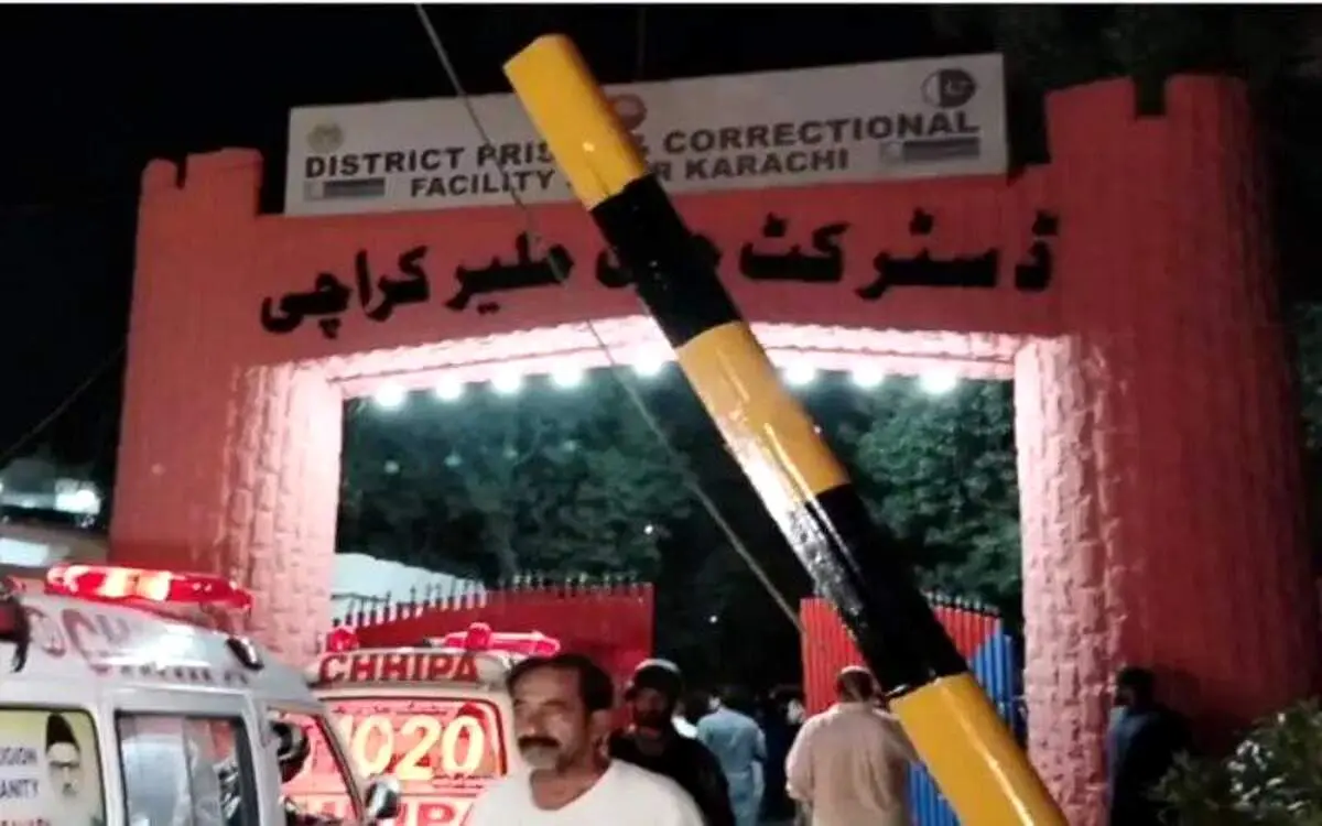 یکصد زندانی گریختند