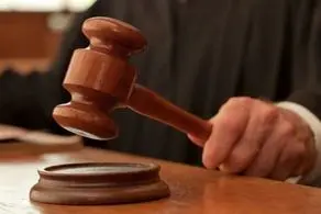 آیا مرد می‌تواند زن را از منزل بیرون کند؟