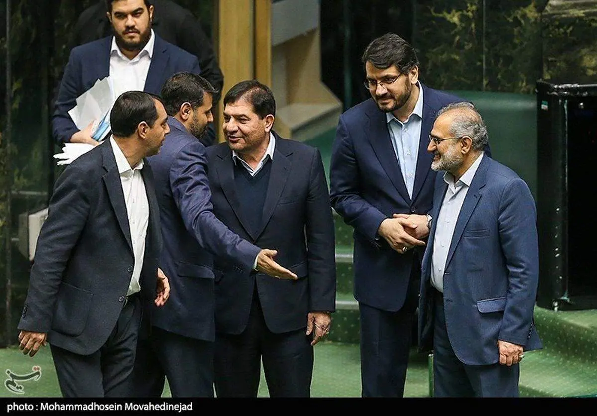 بازار دلار آشفته شد/ جلسه اضطراری و خصوصی مجلس با معاون اول رئیسی