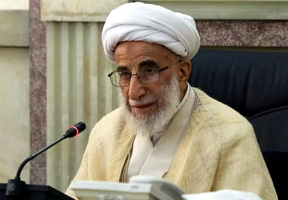 آیت الله جنتی چندساله است؟