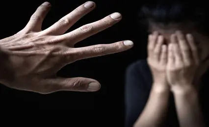 مجبور نبودم اما صیغه یک پیرمرد شدم تا...