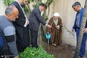 تصاویری از درختکاری یک مرجع تقلید + ببینید 