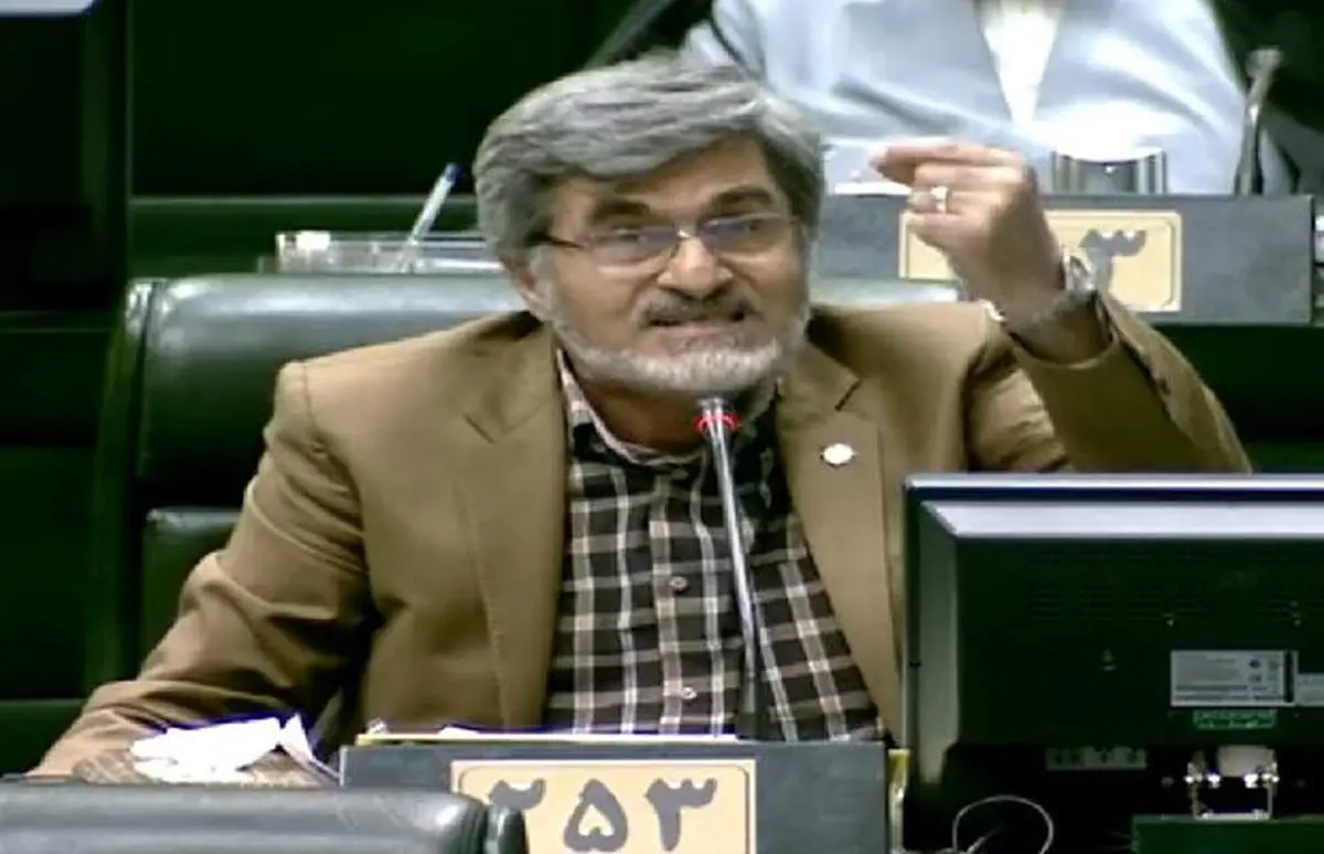 مهدی کوچک زاده دوباره جنجال به پا کرد