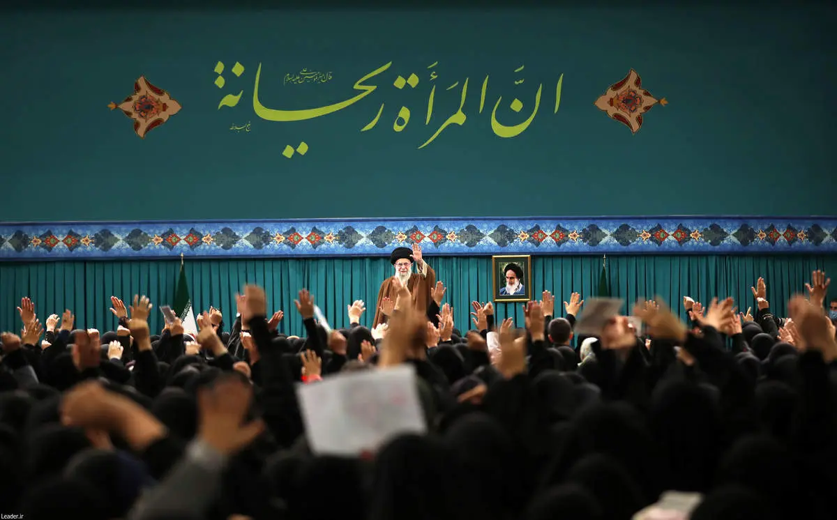 رویکرد تمدن غربی در مبحث حیاتی زن در دو عامل سودجویی و لذتجویی خلاصه میشود| بانوان میتوانند در انتخابات نقشآفرین باشند
