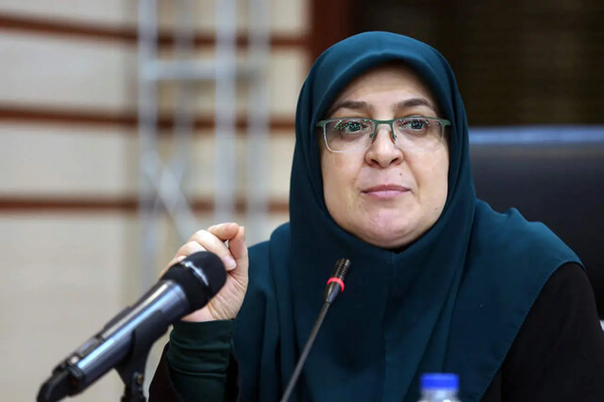 فاطمه مهاجرانی: برای شنیدن صدای بیصدایان گردنم را به ضمانت خواهم داد