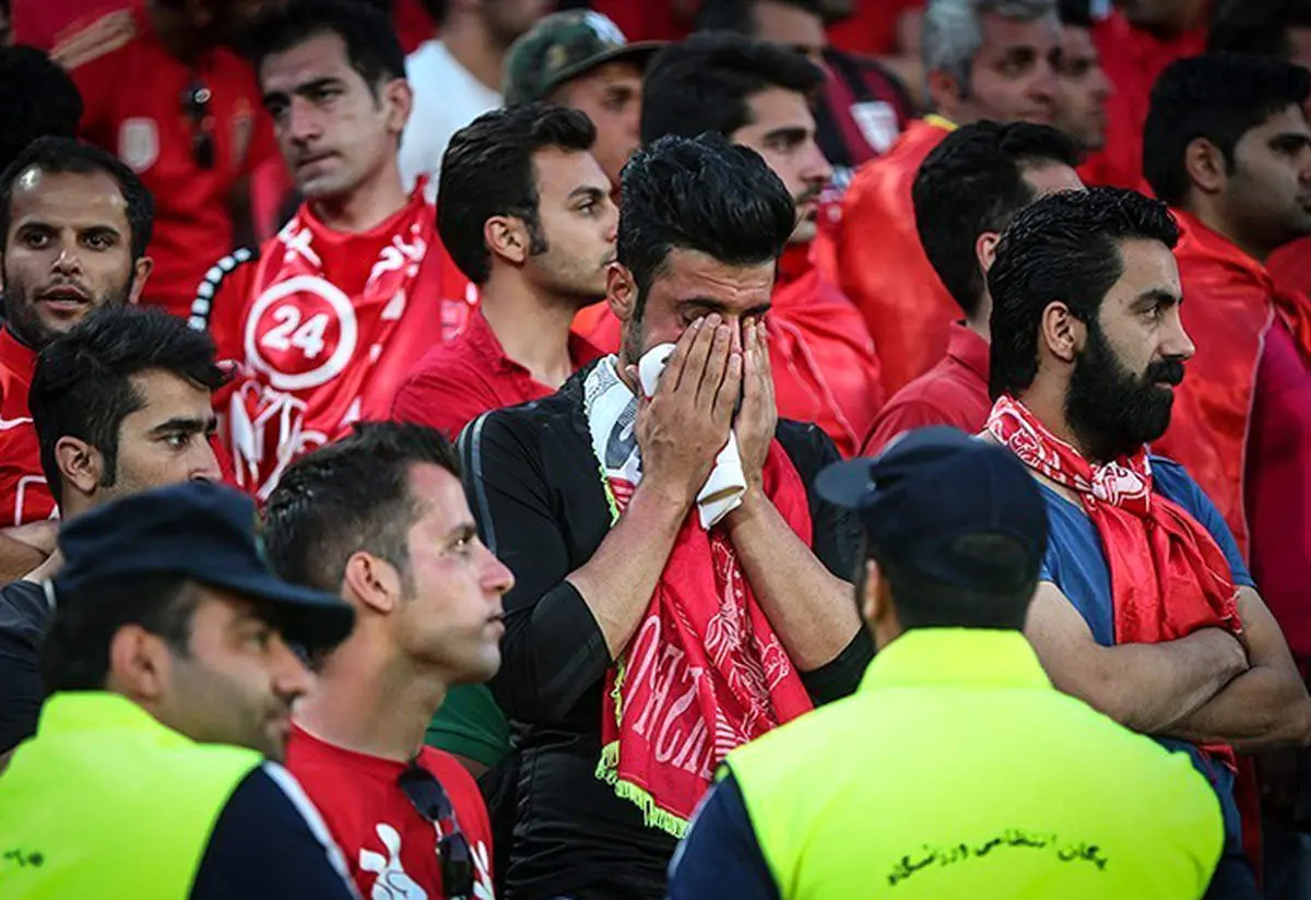 درگیری  شدید هواداران پرسپولیس با لشگری + فیلم