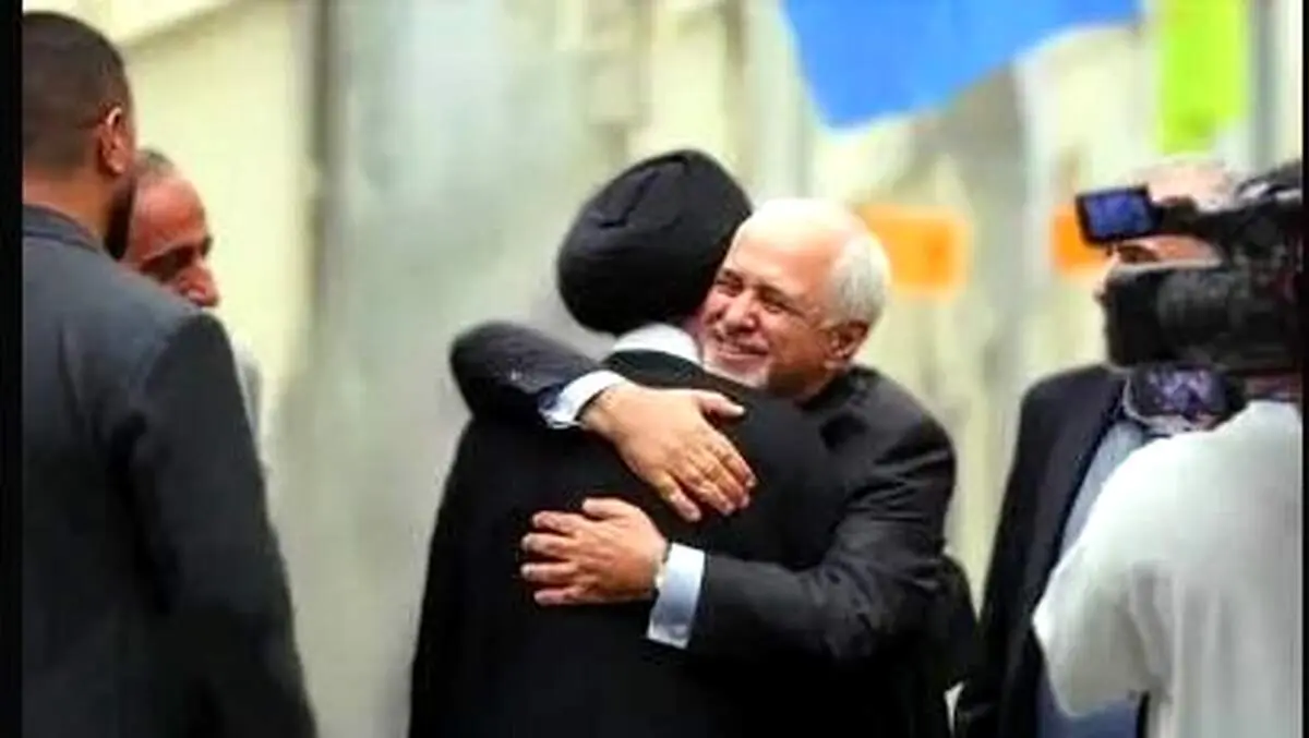 واکنش معنادار سید احمد خمینی به استعفا ظریف