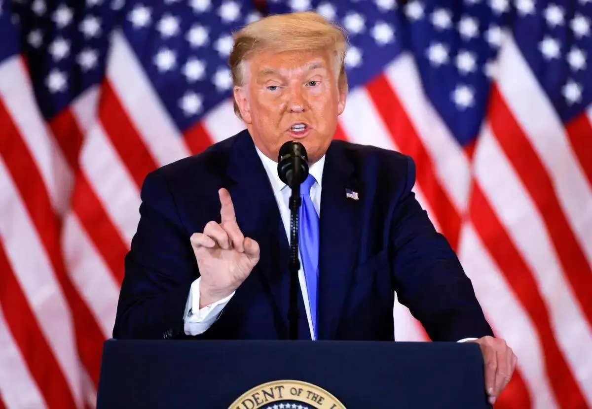 دونالد ترامپ با این عکس بایدن را مسخره کرد + ببینید 