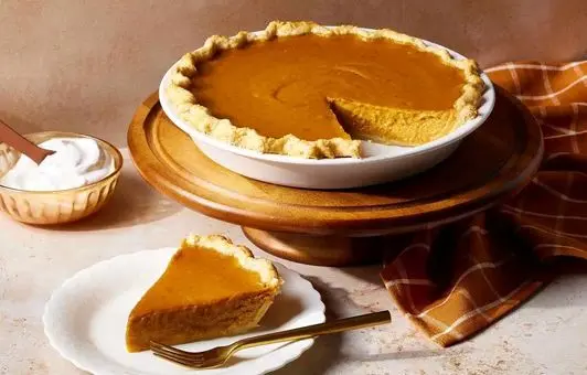 پای کدو حلوایی یلدایی، شیرینی وسوسه‌برانگیزِ بلندترین شب سال