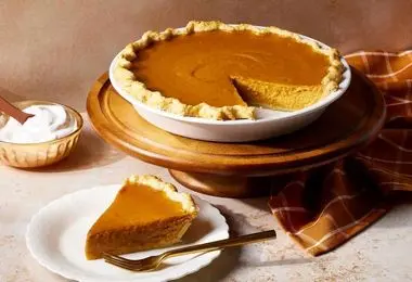 پای کدو حلوایی یلدایی، شیرینی وسوسه‌برانگیزِ بلندترین شب سال