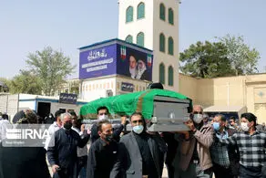 پیکر امام‌جمعه نی ریز به خاک سپرده شد