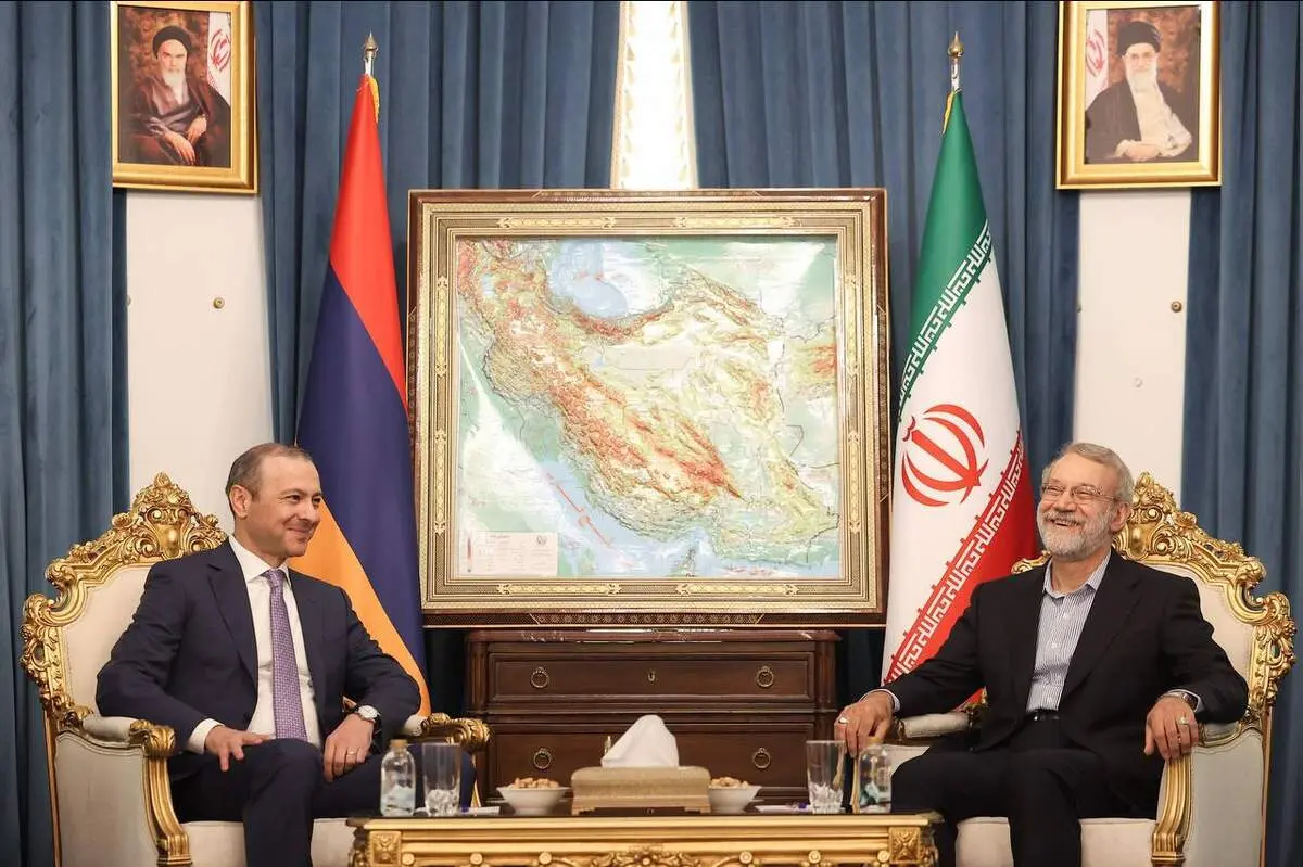 دیدار دبیر شورای امنیت ملی ارمنستان با لاریجانی