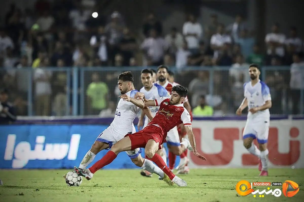 صحنه غیرورزشی بازیکن ملوان علیه ۲ پرسپولیسی که داور ندید
