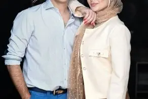 مونا فائزپور با آرایش غلیظ و لباس شب در مراسم رسمی/ تصاویر