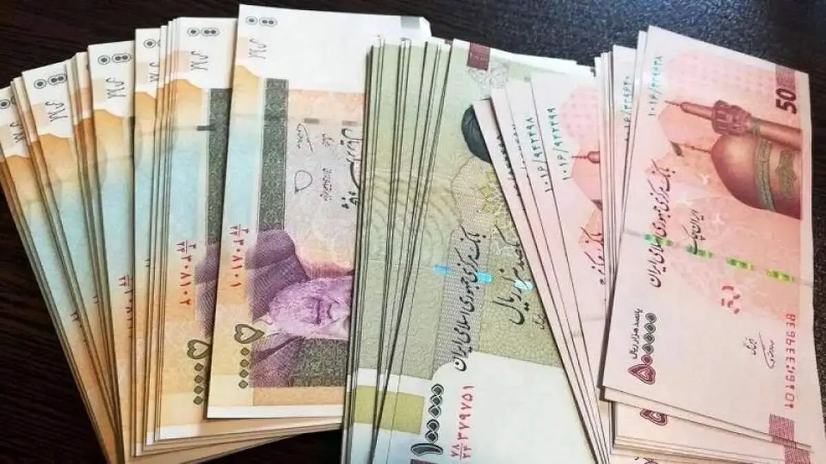 بازنشستگان منتظر عیدی شب یلدا باشند