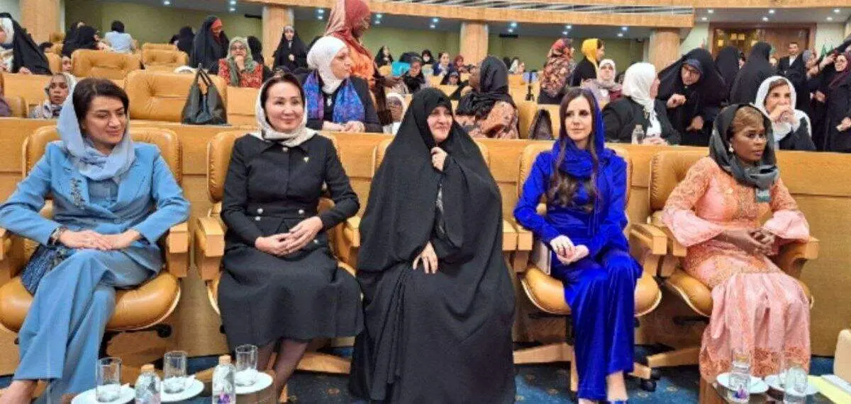 جمیله علم الهدی: بانوی اول همسر مقام معظم رهبری است