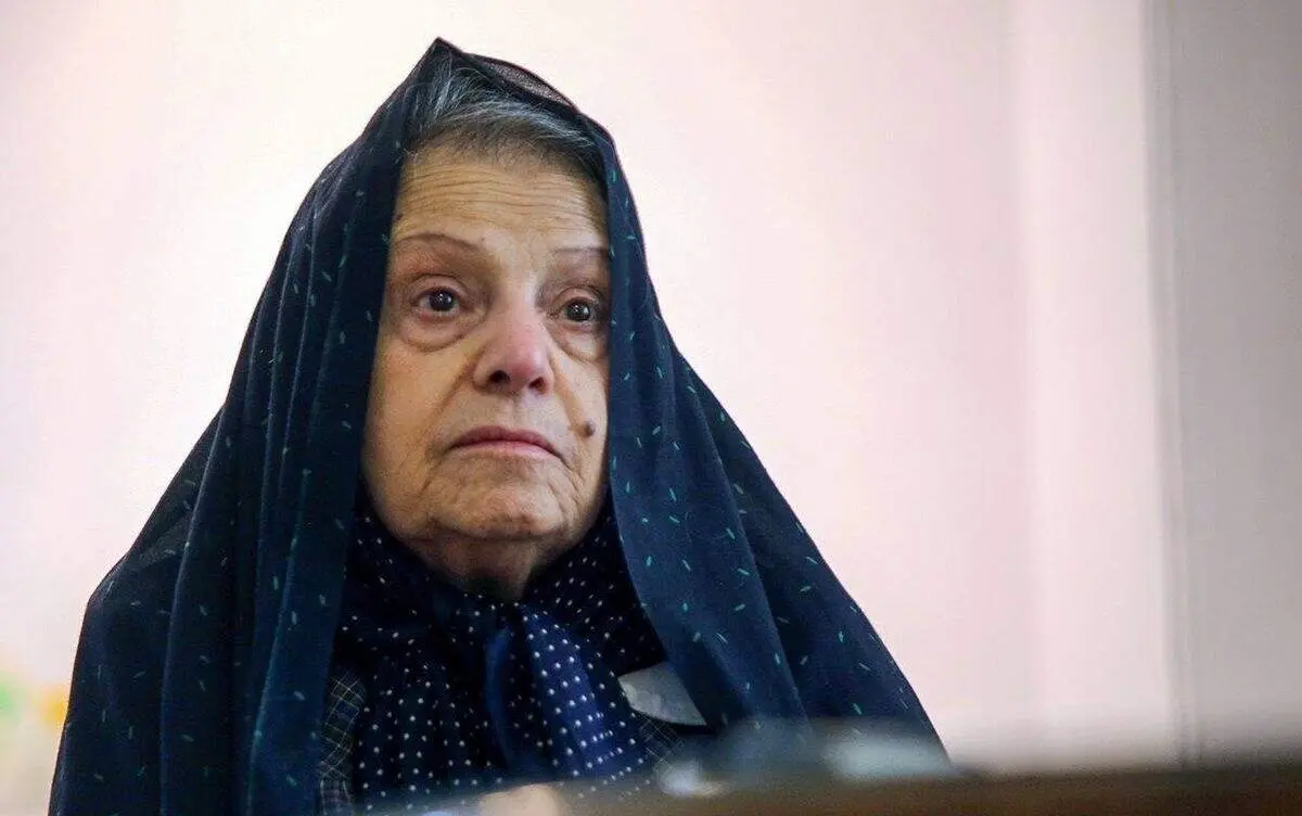 نوه امام خمینی در خارج از کشور چه شغلی دارد؟