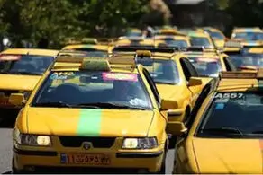 حرکت  ناجور و عجیب یک راننده تاکسی برای مسافران پر حرفش/ عکس

