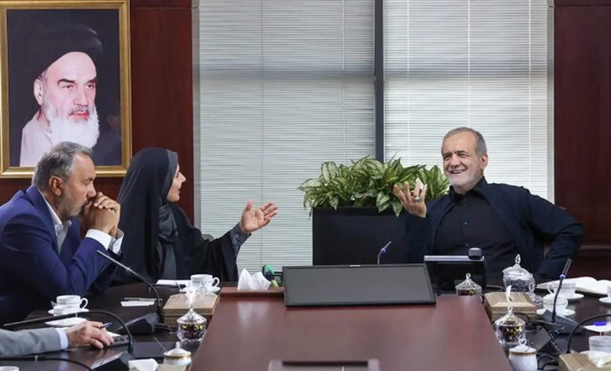 پزشکیان: ما انتخابی نداریم جز اینکه توسعه را به جنوب و سواحل منتقل کنیم