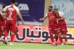 تمام بار هجومی پرسپولیس روی دوش اورونوف!