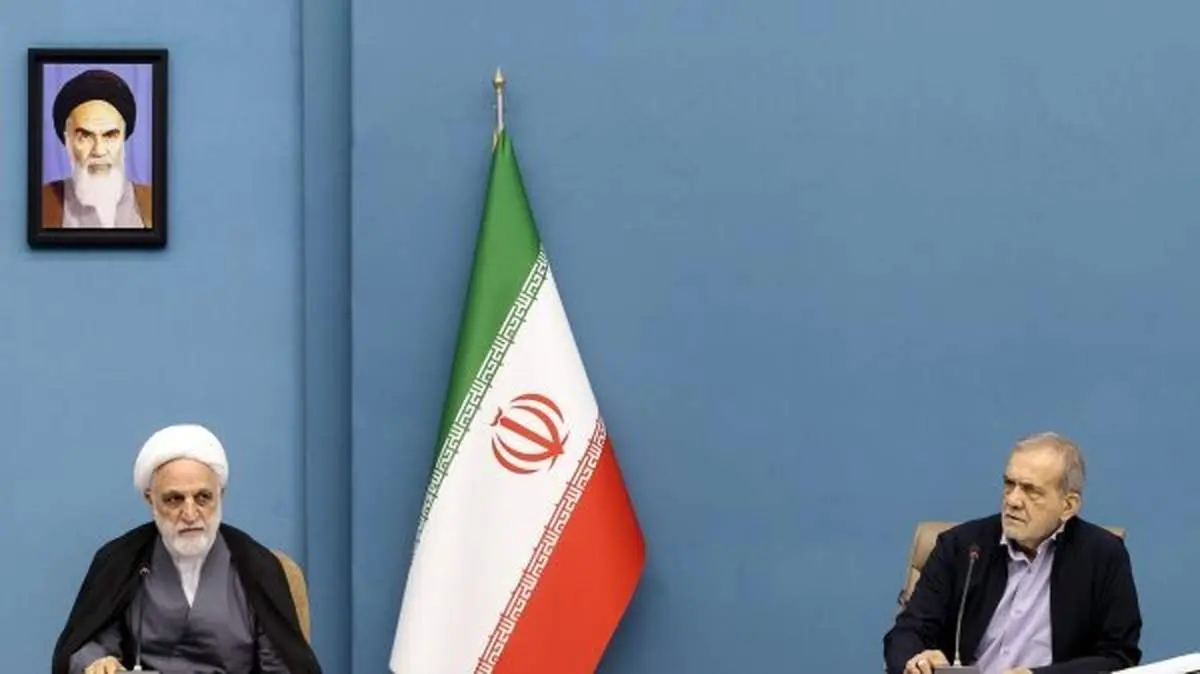 انتقاد رئیس جمهور به برخی از مصوبات شورای عالی انقلاب فرهنگی