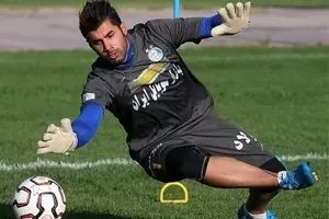 یحیی گلر جنجالی استقلال را می خواهد