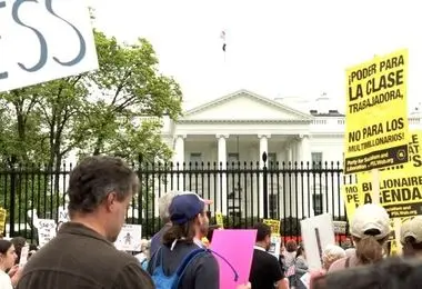 معترضان علیه ترامپ به خیابان آمدند + عکس 