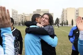 ماچ و بغل رامین رضاییان و ساپینتو/ عکس