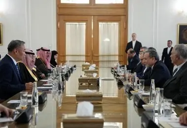 دیدار قائم‌مقام وزیر امور خارجه عربستان سعودی و معاون وزیر امور خارجه چین با وزیر امور خارجه 