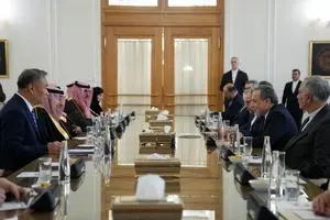 دیدار قائم‌مقام وزیر امور خارجه عربستان سعودی و معاون وزیر امور خارجه چین با وزیر امور خارجه