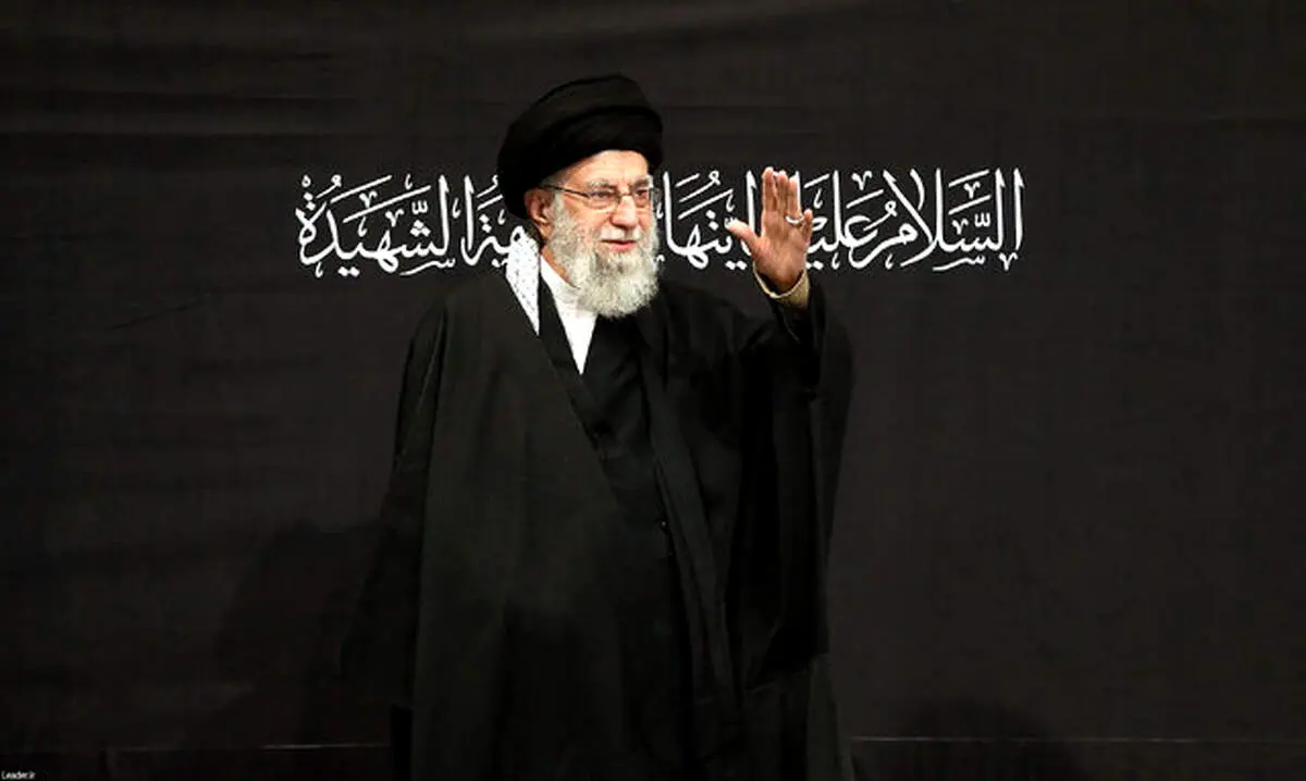 همسر رهبر انقلاب در قید حیات هستند 
