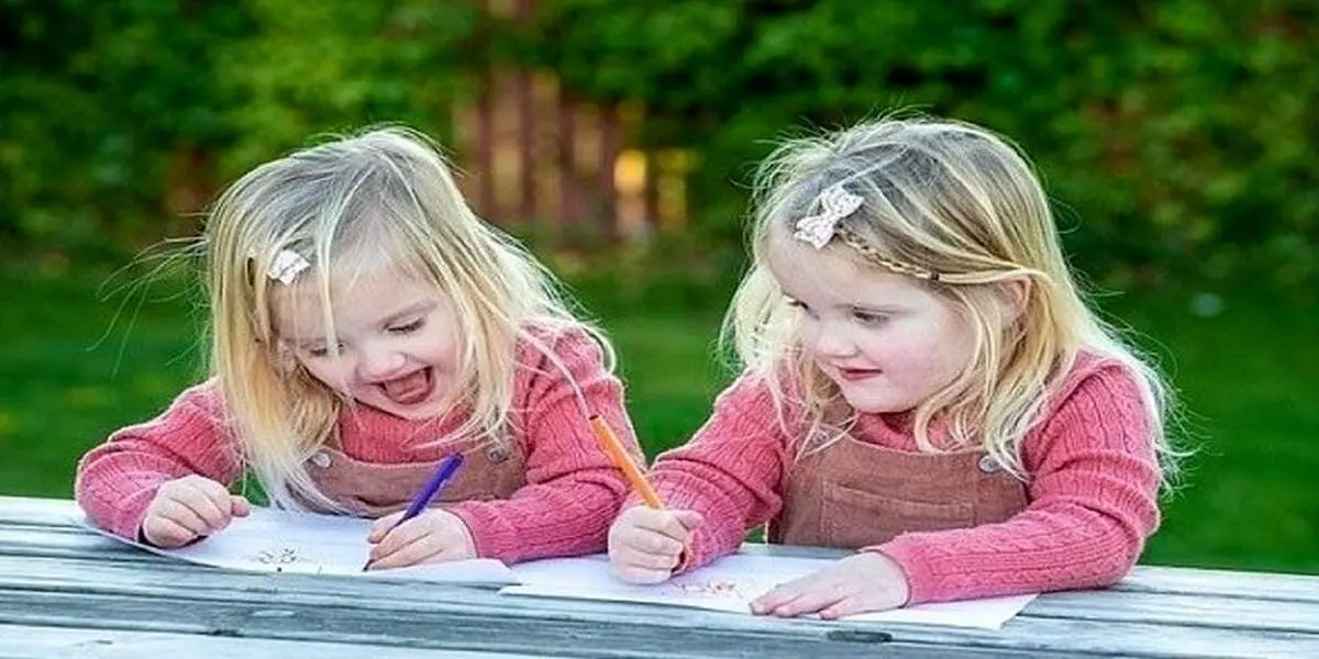 دوقلو‌های کاملا یکسان و عجیب و نادر+ببینید
