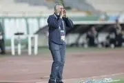 سرمربی رقیب تیم ملی برکنار نمی‌شود