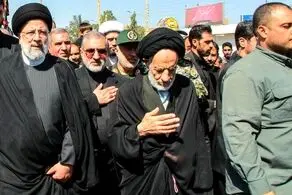 تصویری جالب از ابراهیم رئیسی و یکی از محافظانش