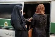 توضیحات پلیس در مورد پوشاندن یک زن با پتو