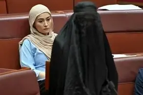 اقدام توهین‌آمیز سناتور استرالیایی علیه مسلمانان + عکس 