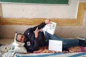 حضور معلمی با کمر شکسته سر کلاس!+فیلم