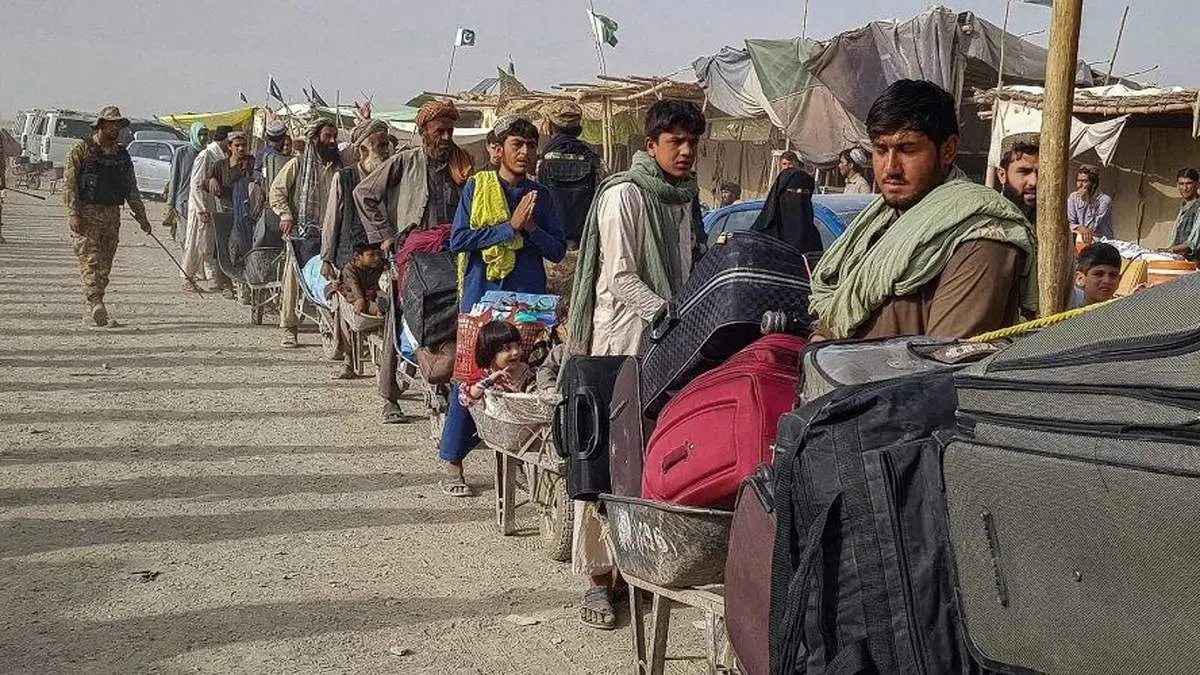 افغانها باید به کشور خود بازگردند