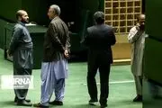 حضور نمایندگان در مجلس با لباس خاص+ببینید 