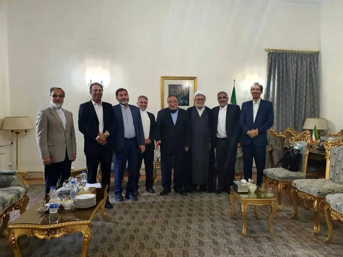 نمایندگان به وزارت خارجه رفتند 