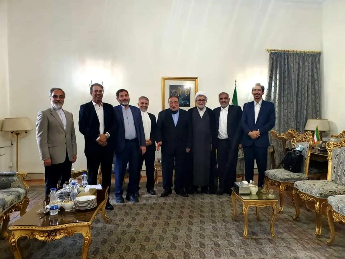 نمایندگان به وزارت خارجه رفتند 