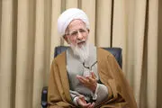آیت الله جوادی آملی: همه سعی کنند اولاً جنگ توسعه پیدا نکند و خدای ناکرده به جاهای دیگر نرسد 