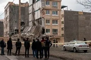 نجات ۳۰ مفقودی ساختمان متروپل آبادان