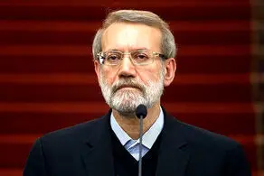تصاویری از اقامه نماز علی لاریجانی بر پیکر یک استاد + ببینید 