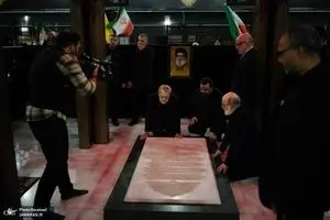 علی لاریجانی بر سر مزار سیدحسن نصرالله 